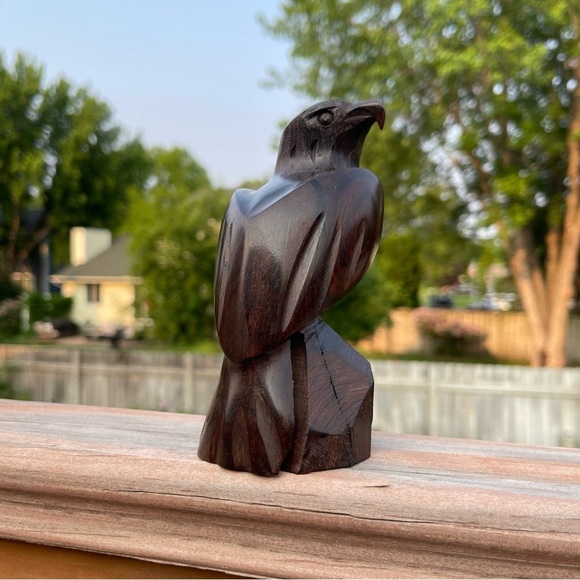 Vintage Wooden Hand Carved Bird Eagle Hawk Statue Figurine Solid Wood 5.5” - Picture 2 of 7